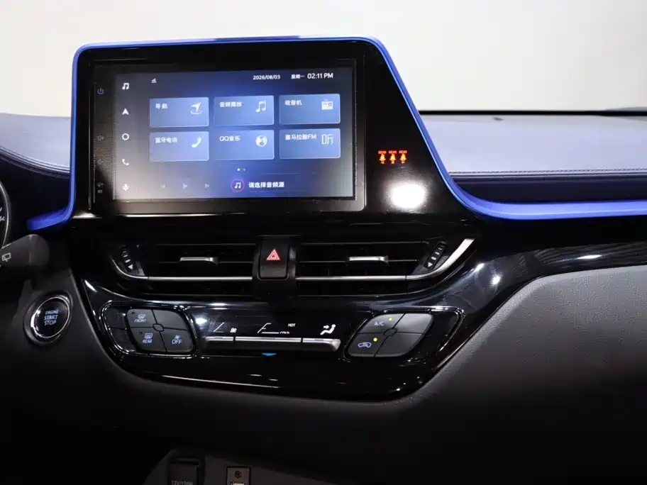Toyota C-HR 2021 — фото 14