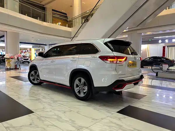 Toyota Highlander 2018