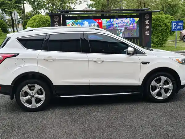 Ford Kuga 2017