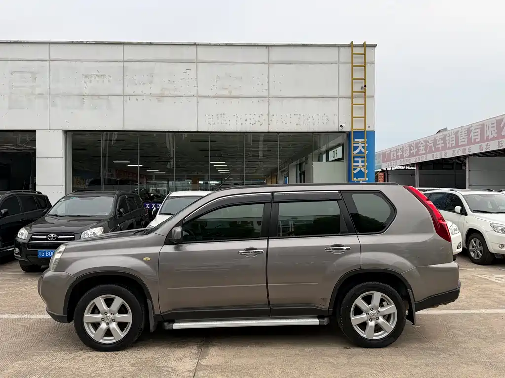 Nissan X-Trail 2011