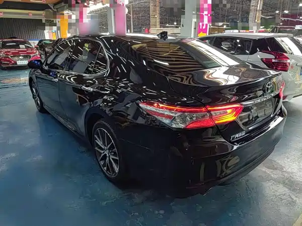 Toyota Camry 2021