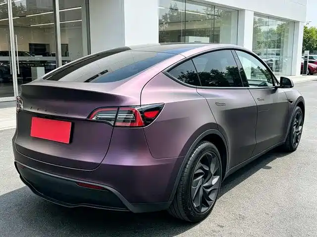 Tesla Model Y 2024 — фото 9
