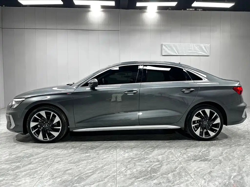 Audi A3 2022 — фото 8