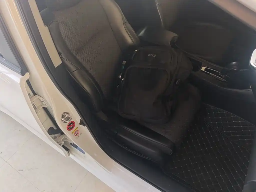 Honda Jade 2016 — фото 20