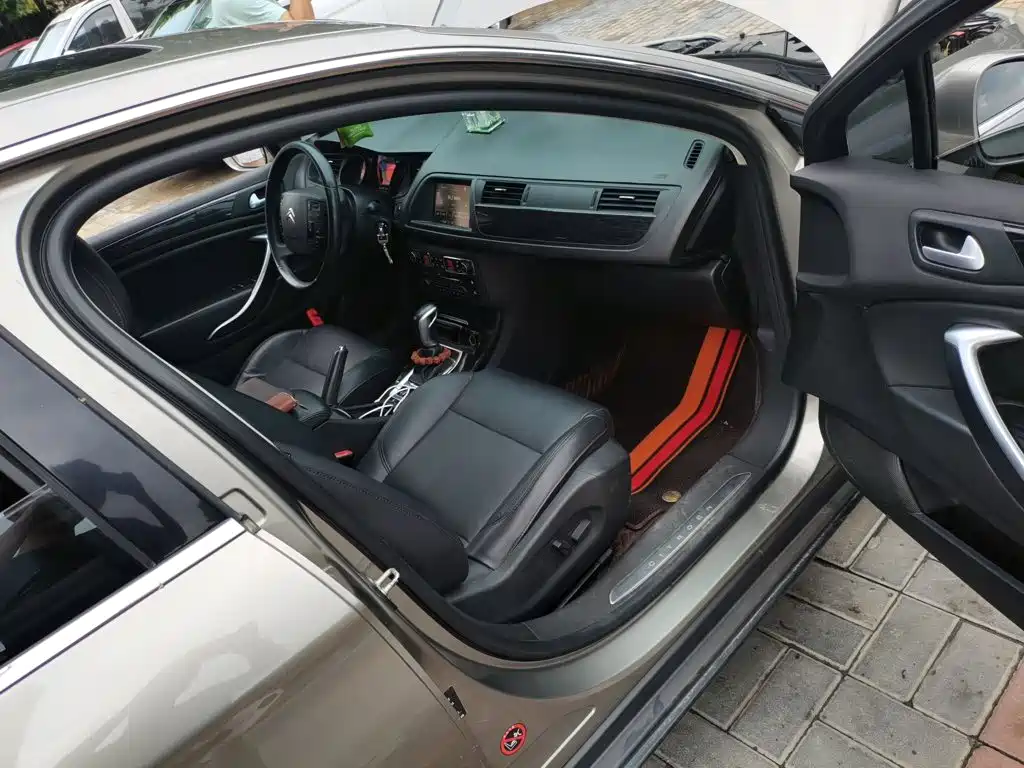 Citroën C5 2015 — фото 20