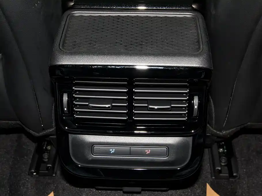Land Rover Evoque 2025 — фото 25