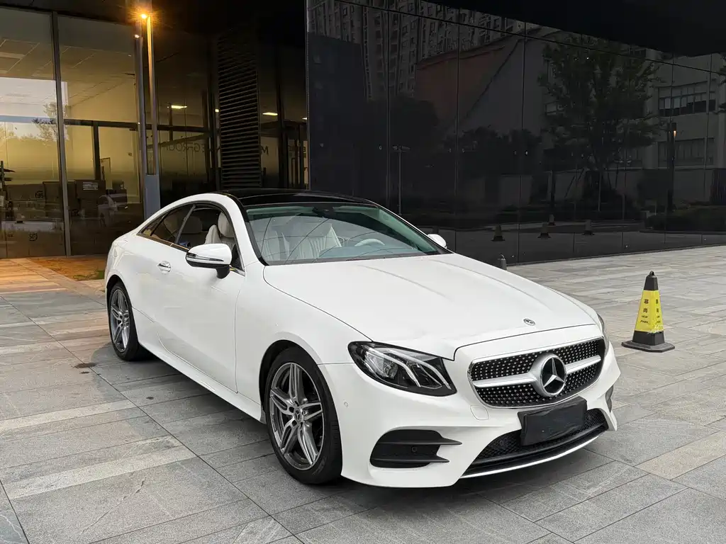 Mercedes-Benz E-Class 2021