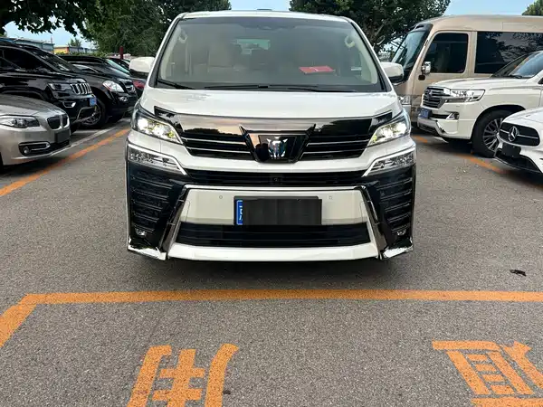 Toyota Vellfire 2023