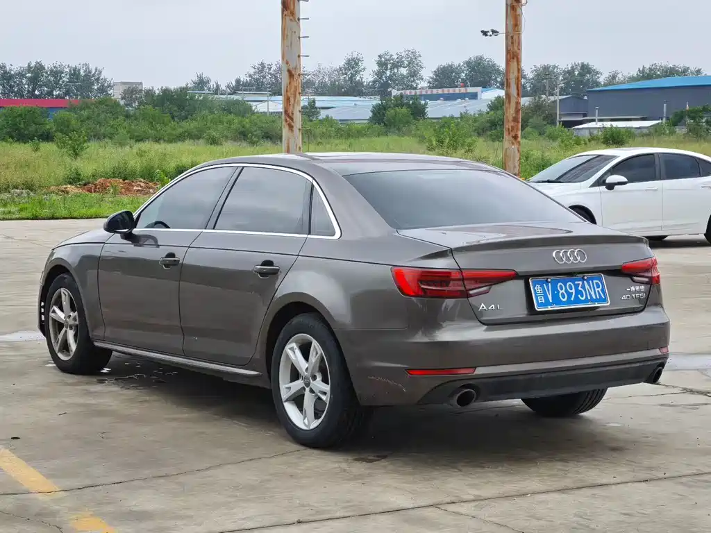 Audi A4L 2017