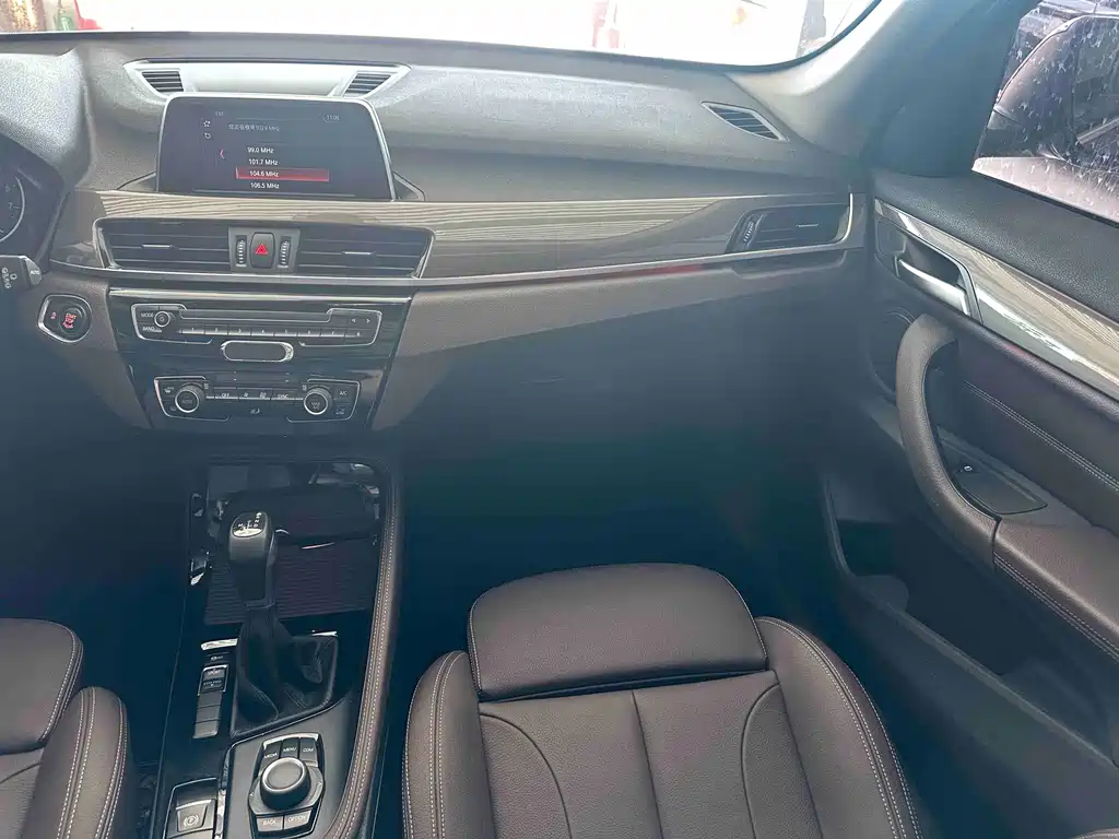 BMW X1 2018 — фото 13