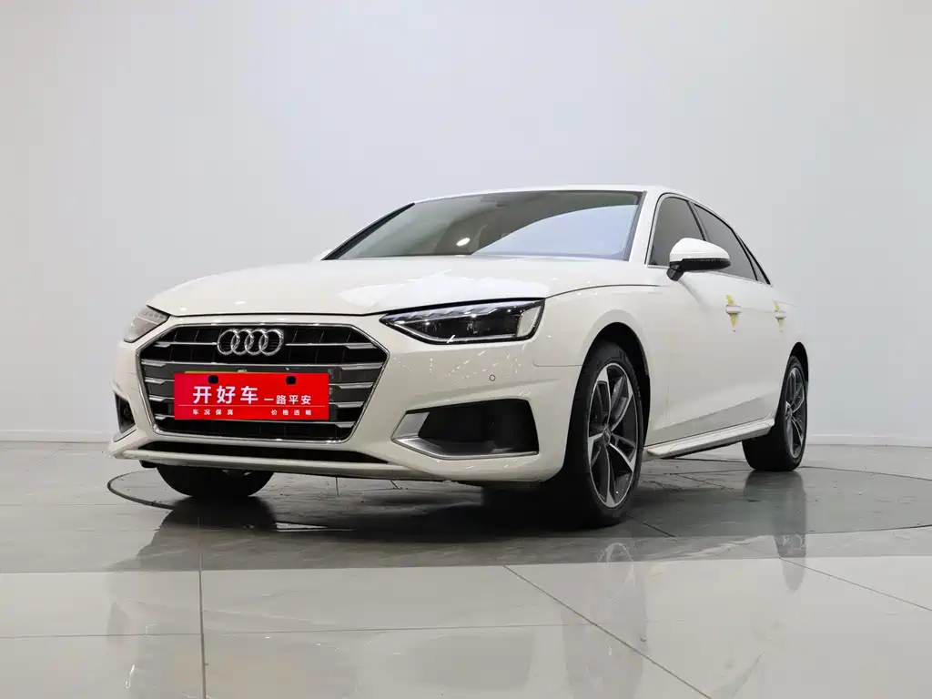 Audi A4L 2020 — фото 1