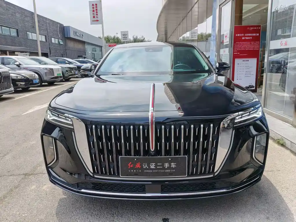 Hongqi H9 2025 — фото 2