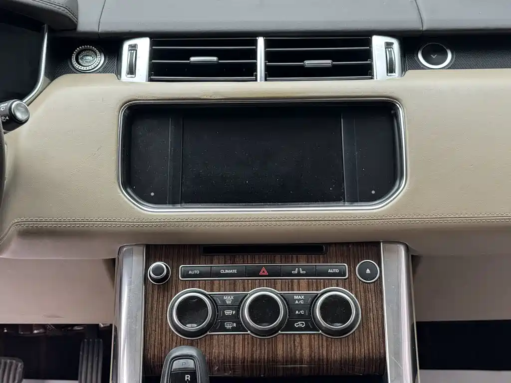 Land Rover Range Rover Sport 2014 — фото 17