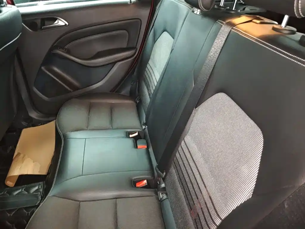 Mercedes-Benz B-Class 2016 — фото 17