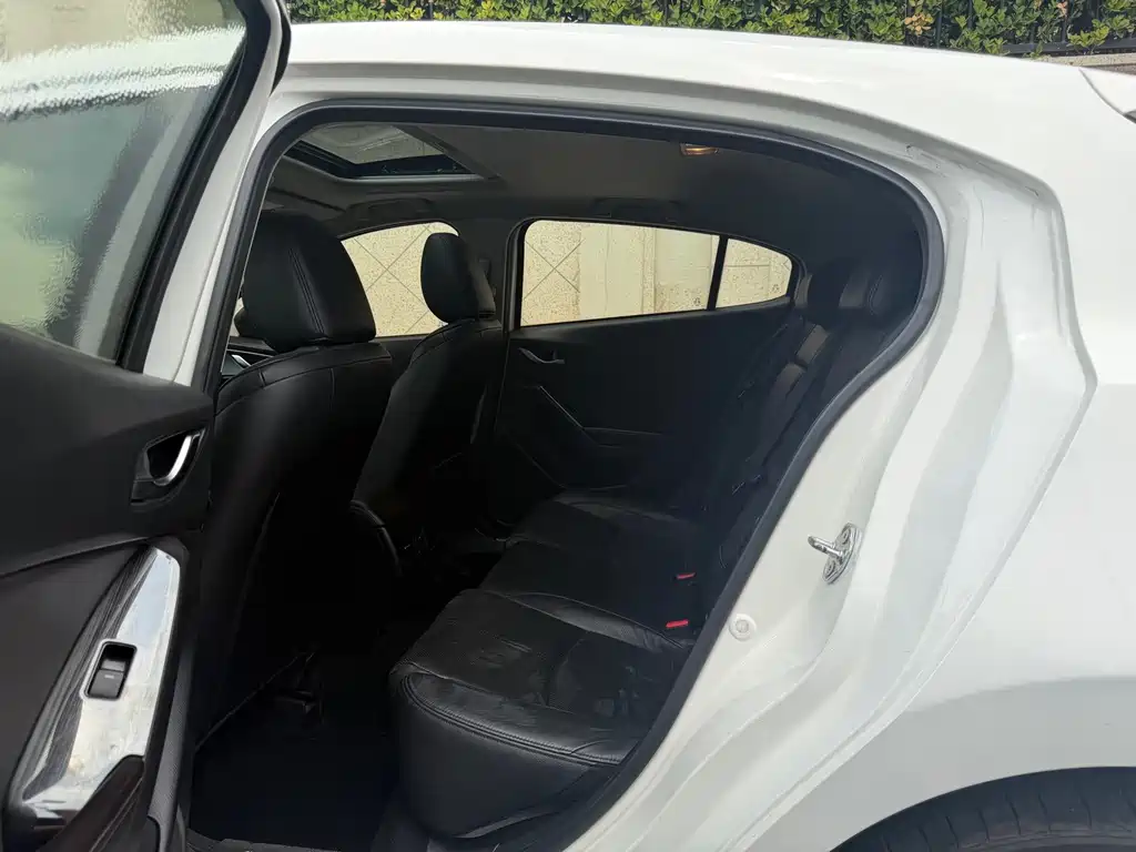 Mazda 3 Axela 2017