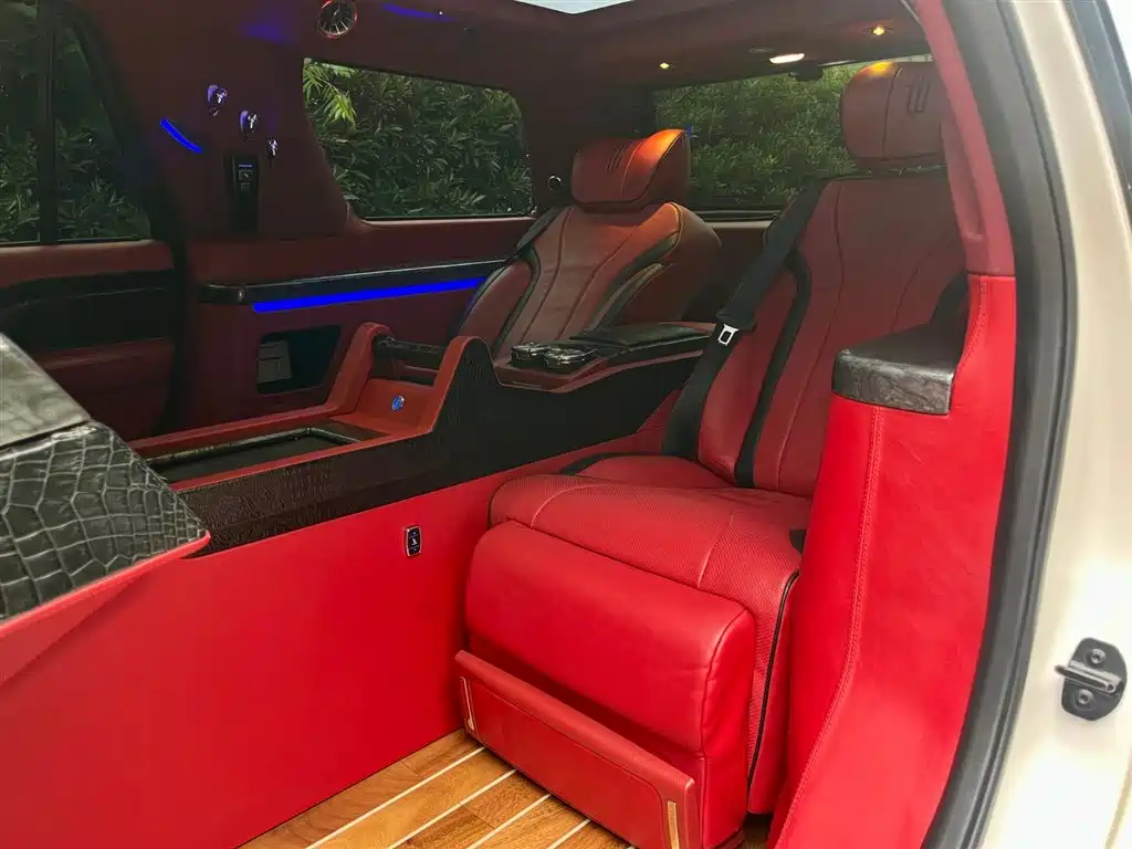 Lincoln Navigator 2018 — фото 9