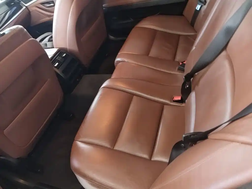 BMW 5 Series 2016 — фото 17
