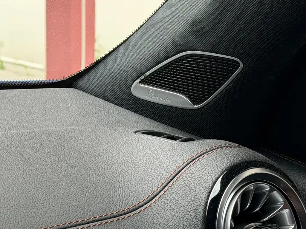 Mercedes-Benz GLB 2023 — фото 16