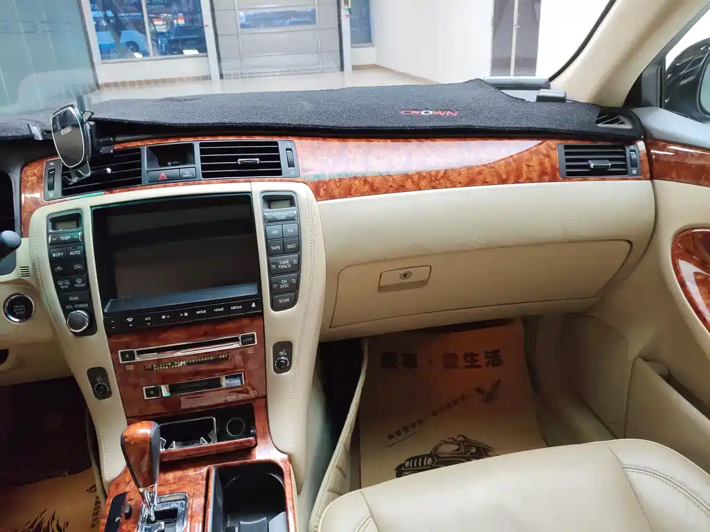 Toyota Crown 2006 — фото 15