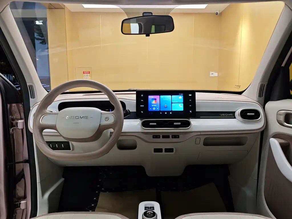 Geely Galaxy Panda 2025 — фото 19