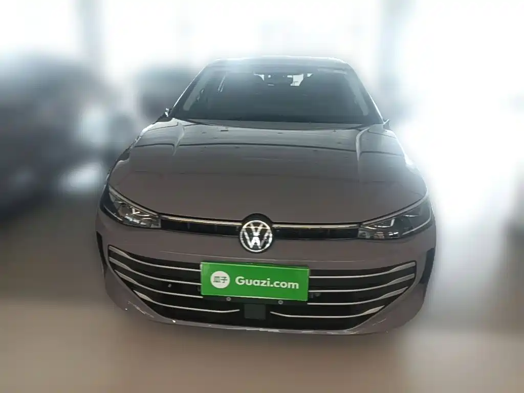 Volkswagen Passat 2024