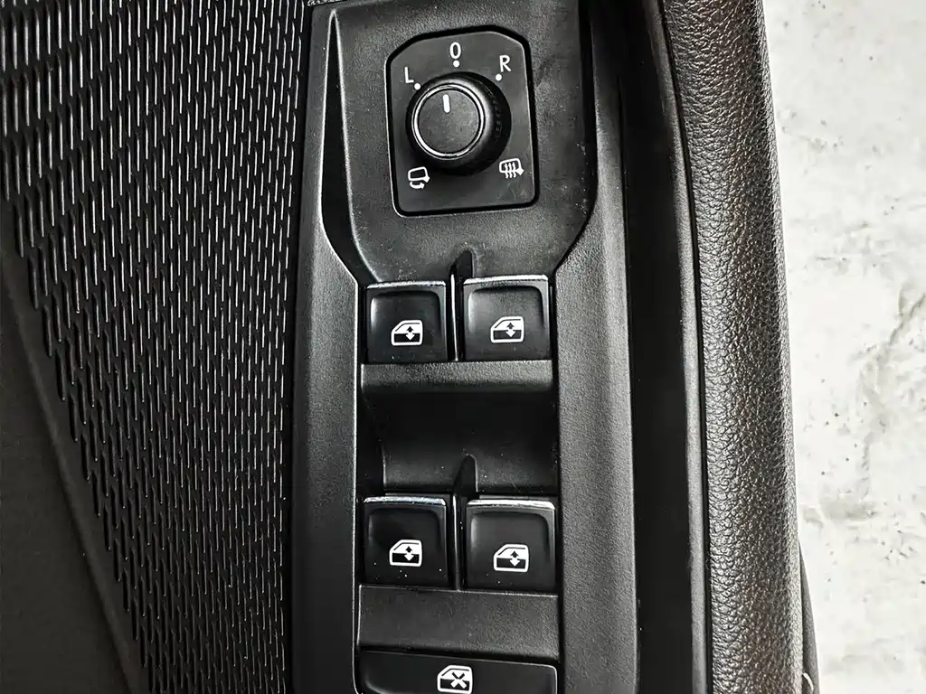 Skoda Octavia 2022 — фото 20
