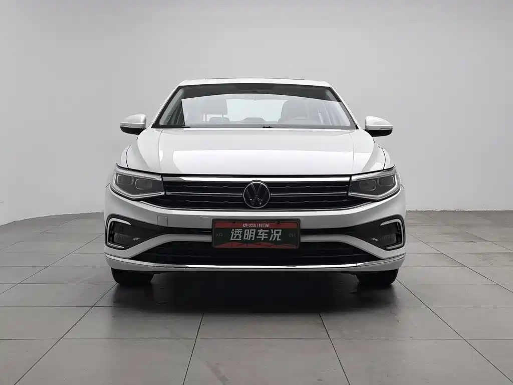 Volkswagen Bora 2023