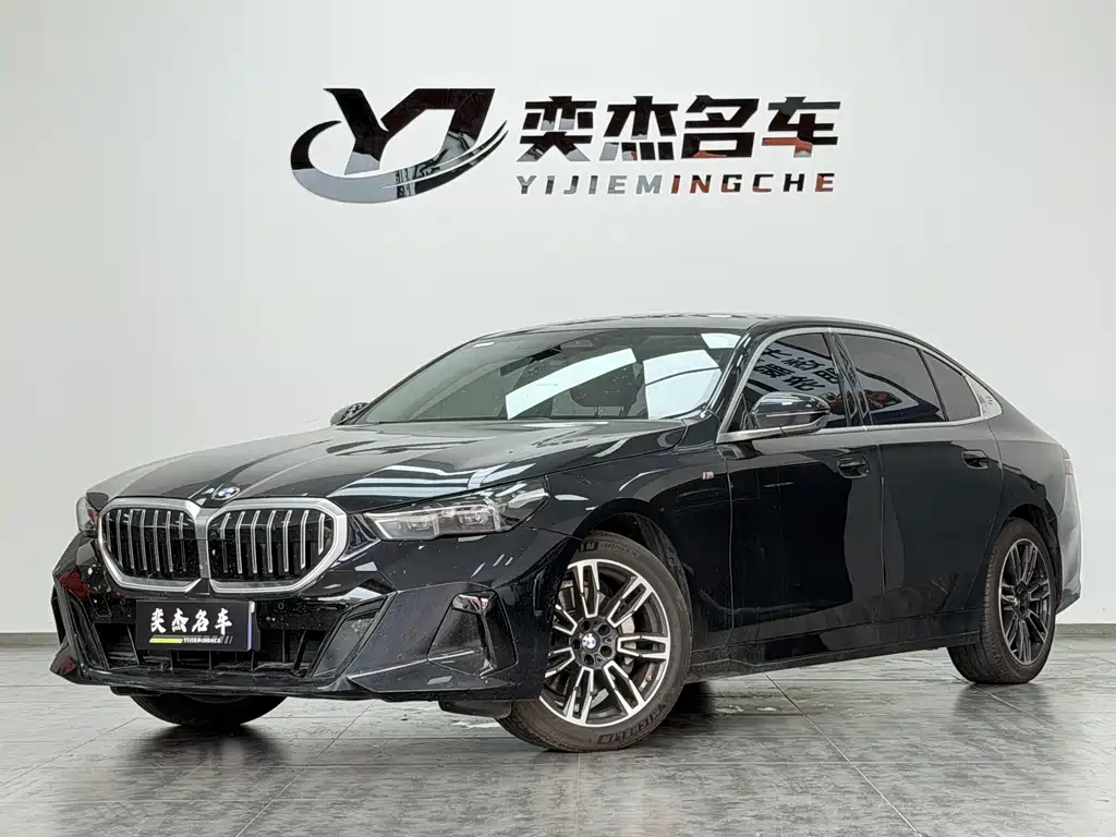 BMW 5 Series 2024