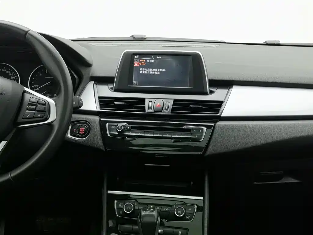 BMW 2 Series Active Tourer 2016 — фото 12