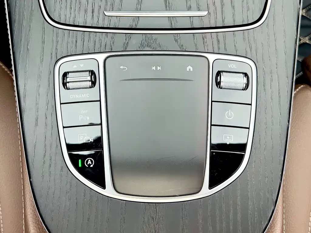 Mercedes-Benz E-Class 2022 — фото 15