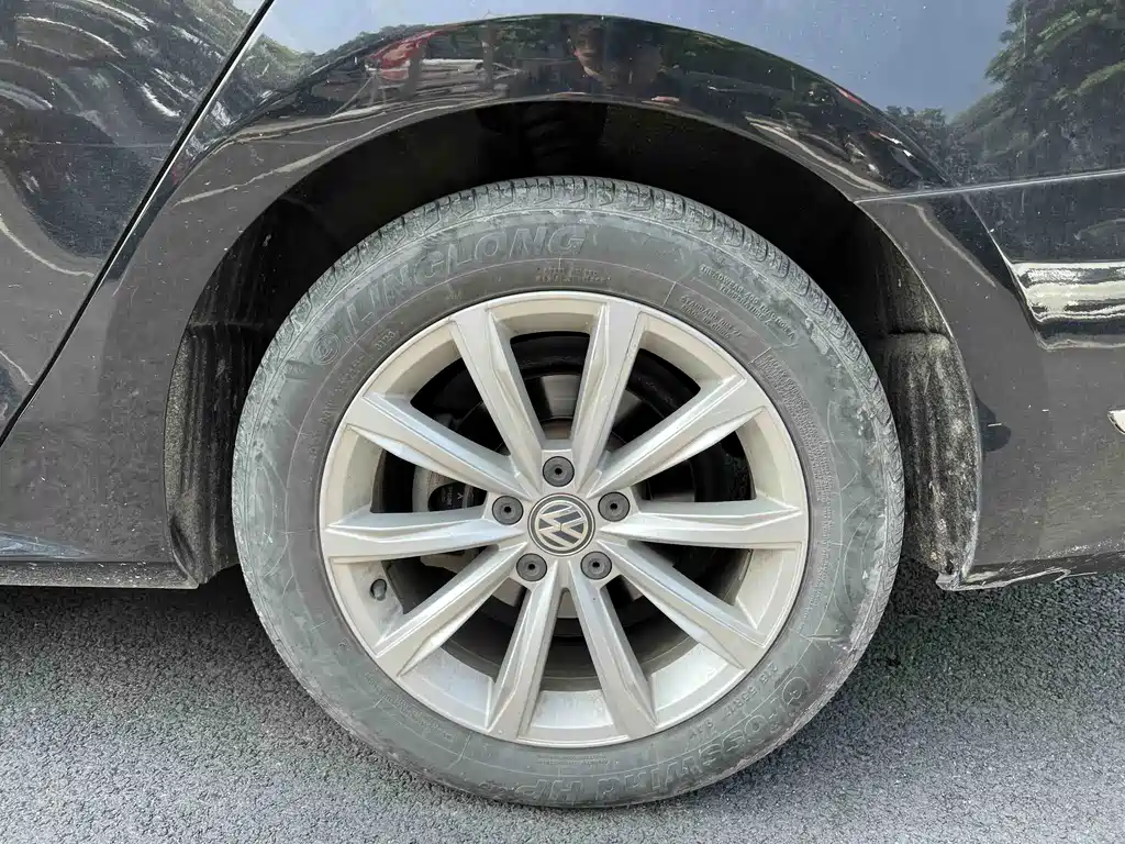 Volkswagen Passat 2019 — фото 17