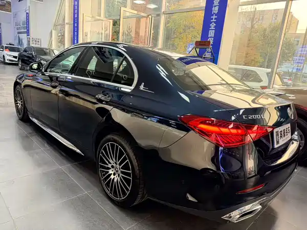 Mercedes-Benz C-Class 2024