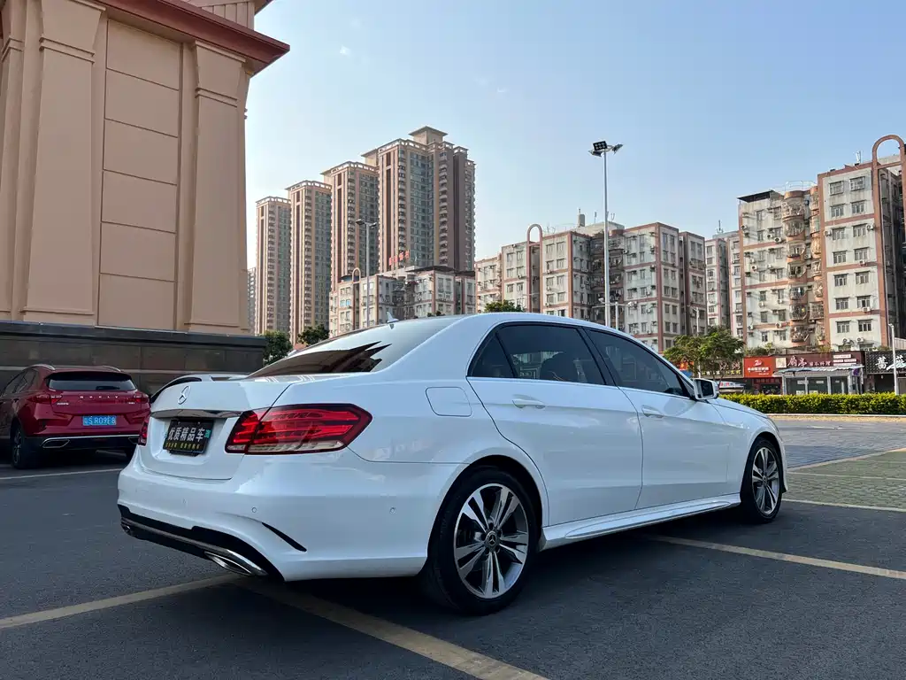 Mercedes-Benz E-Class 2016 — фото 4