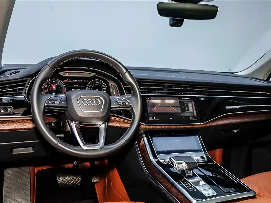 Audi Q7 2023 — фото 23