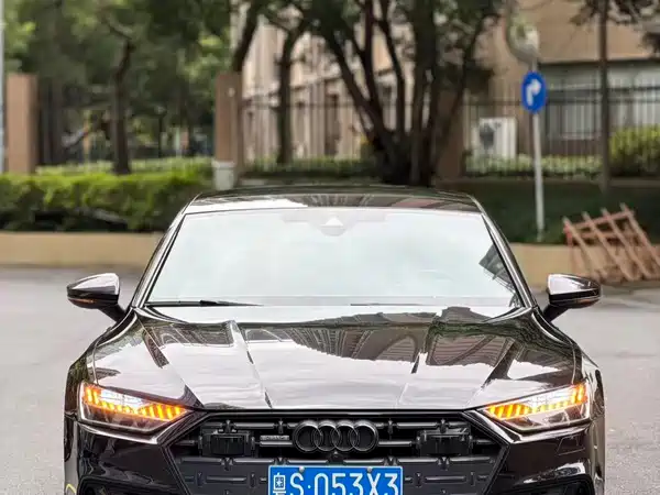 Audi A7L 2023