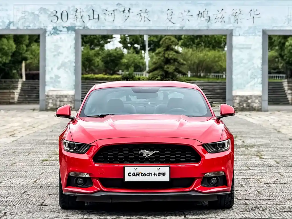 Ford Mustang 2018 — фото 2