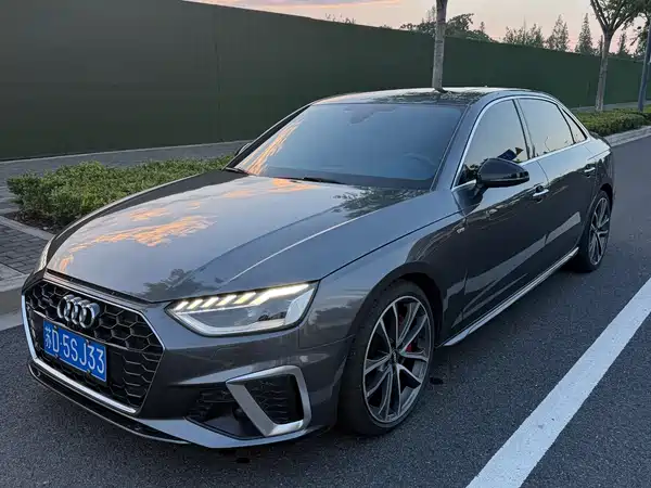 Audi A4L 2020