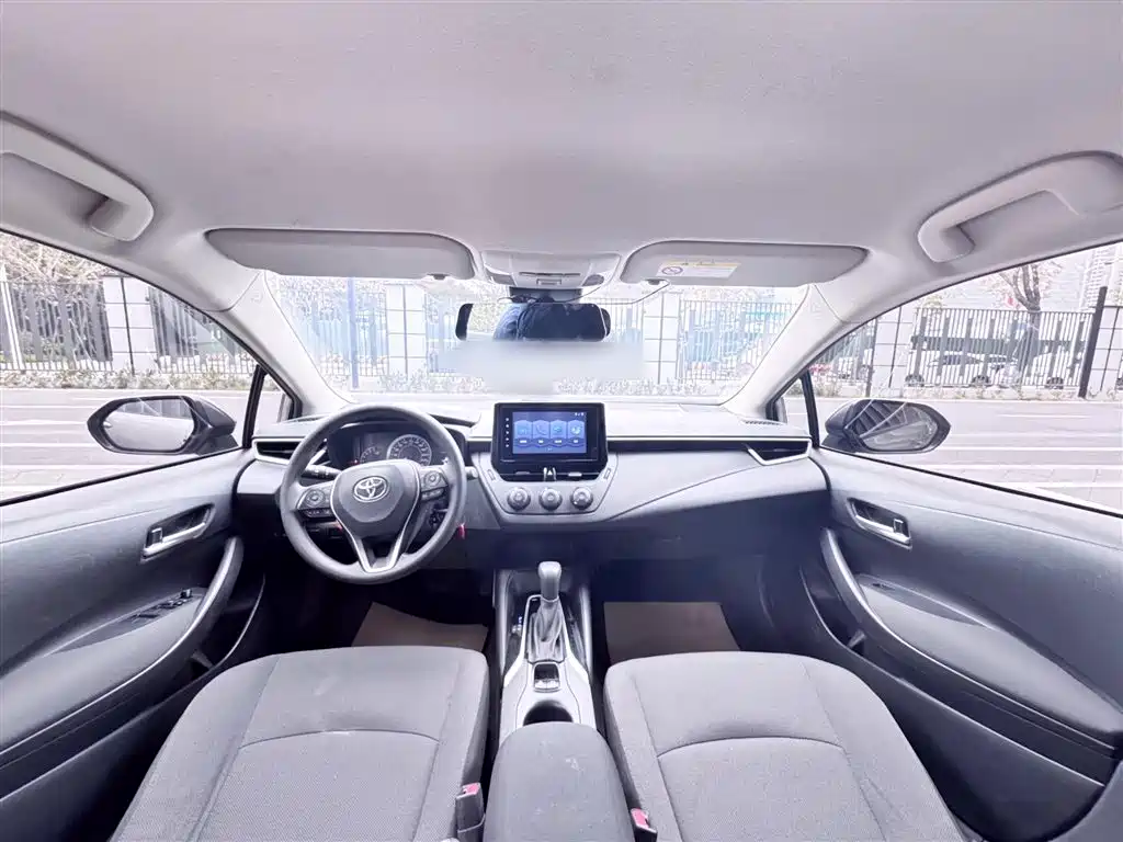 Toyota Corolla 2020 — фото 13