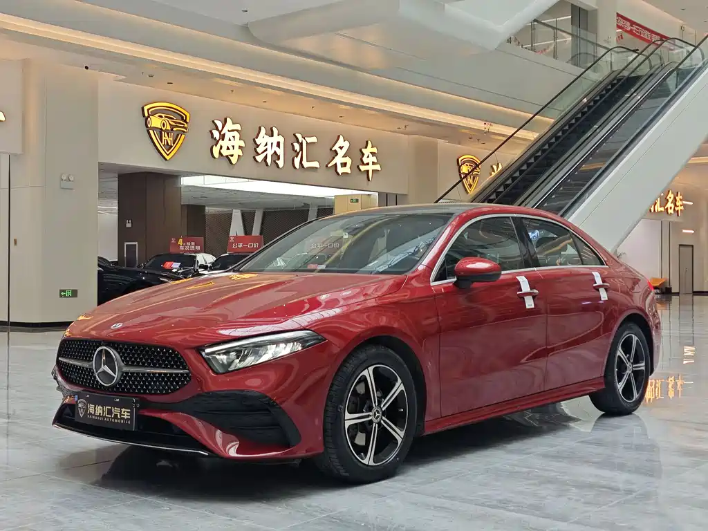Mercedes-Benz A-Class 2023 — фото 1