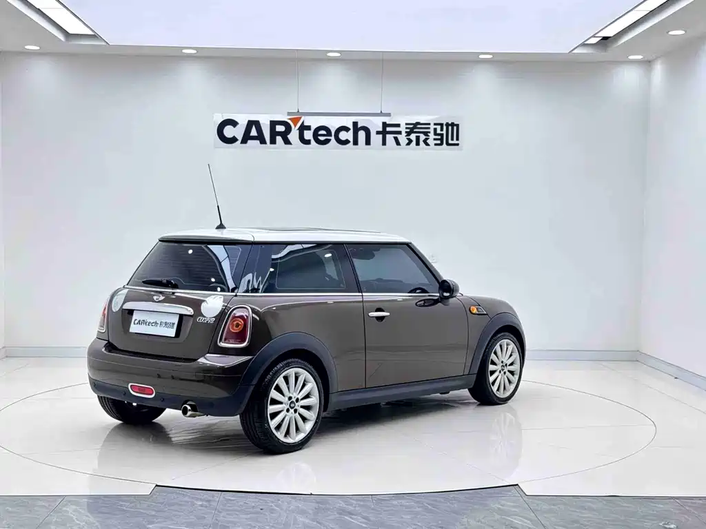 MINI Mini 2010