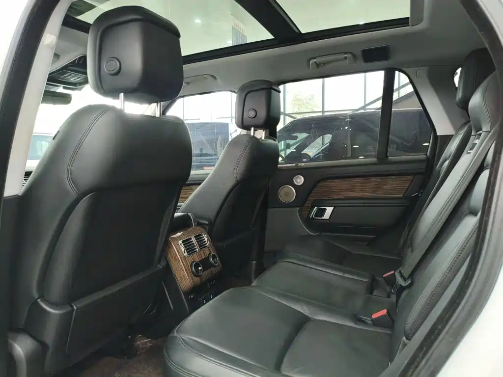 Land Rover Range Rover 2019 — фото 15