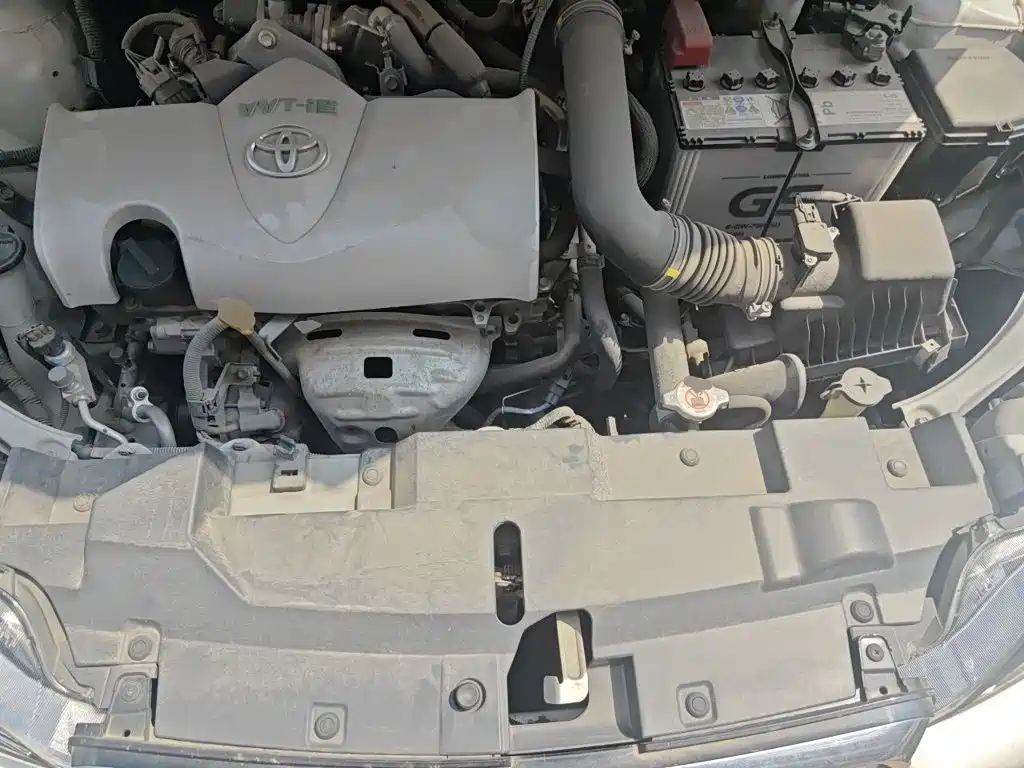 Toyota Yaris L 2020 — фото 16