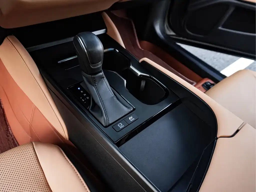 Lexus ES 2025 — фото 17