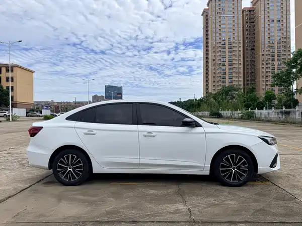Roewe i5 2021
