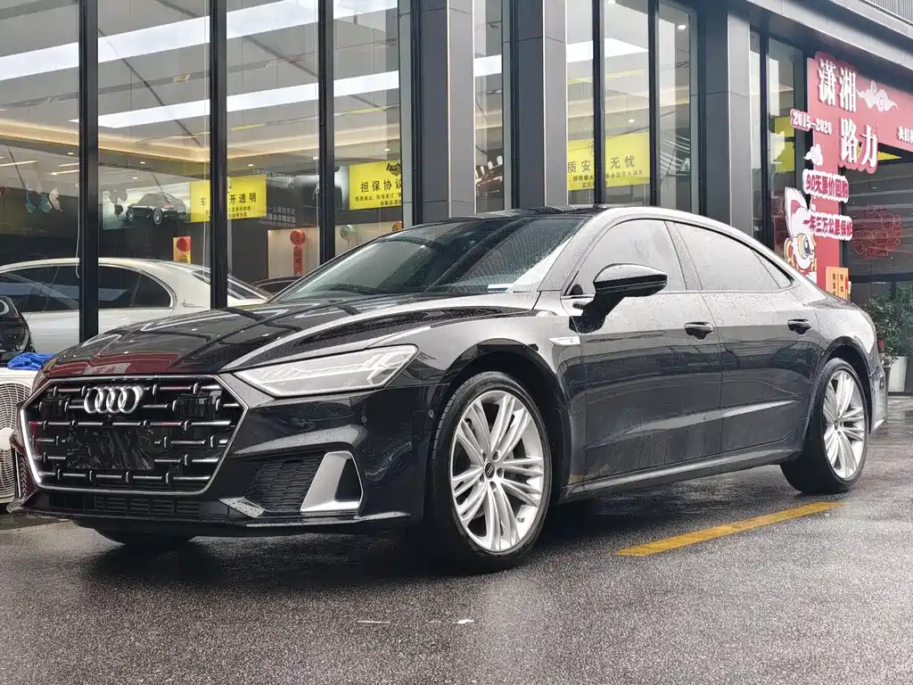 Audi A7L 2025 — фото 1