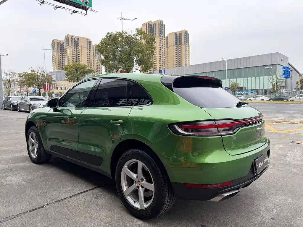 Porsche Macan 2020 — фото 12