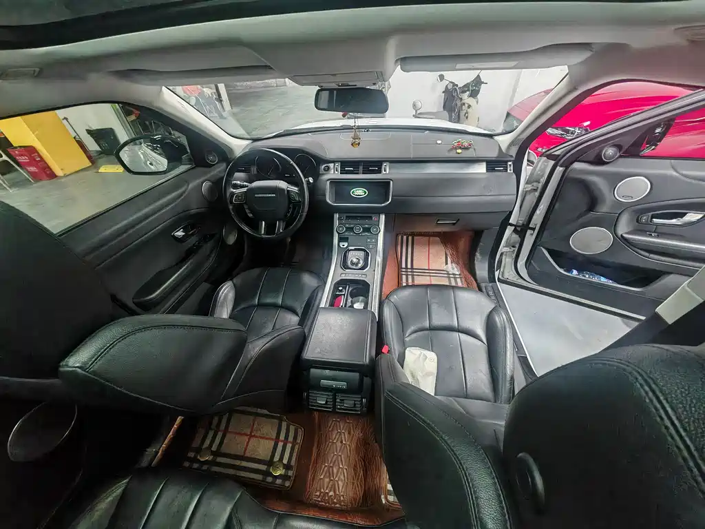 Land Rover Evoque 2019 — фото 4