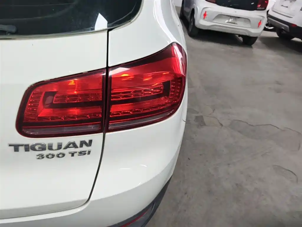 Volkswagen Tiguan 2017 — фото 8