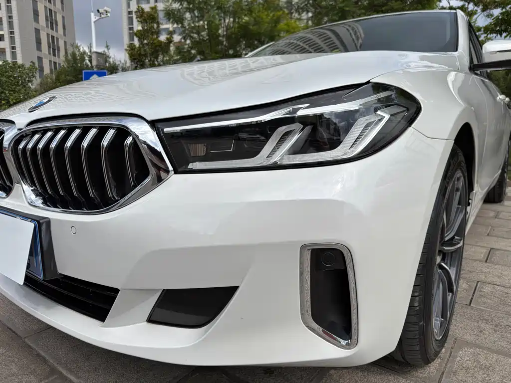 BMW 6 Series GT 2021 — фото 11