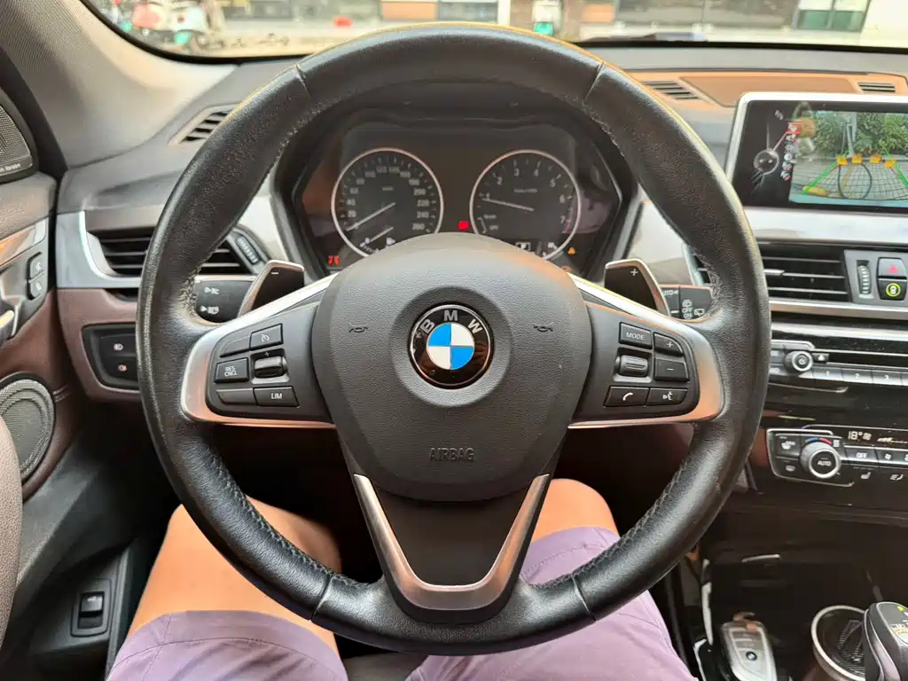 BMW X1 2017 — фото 11